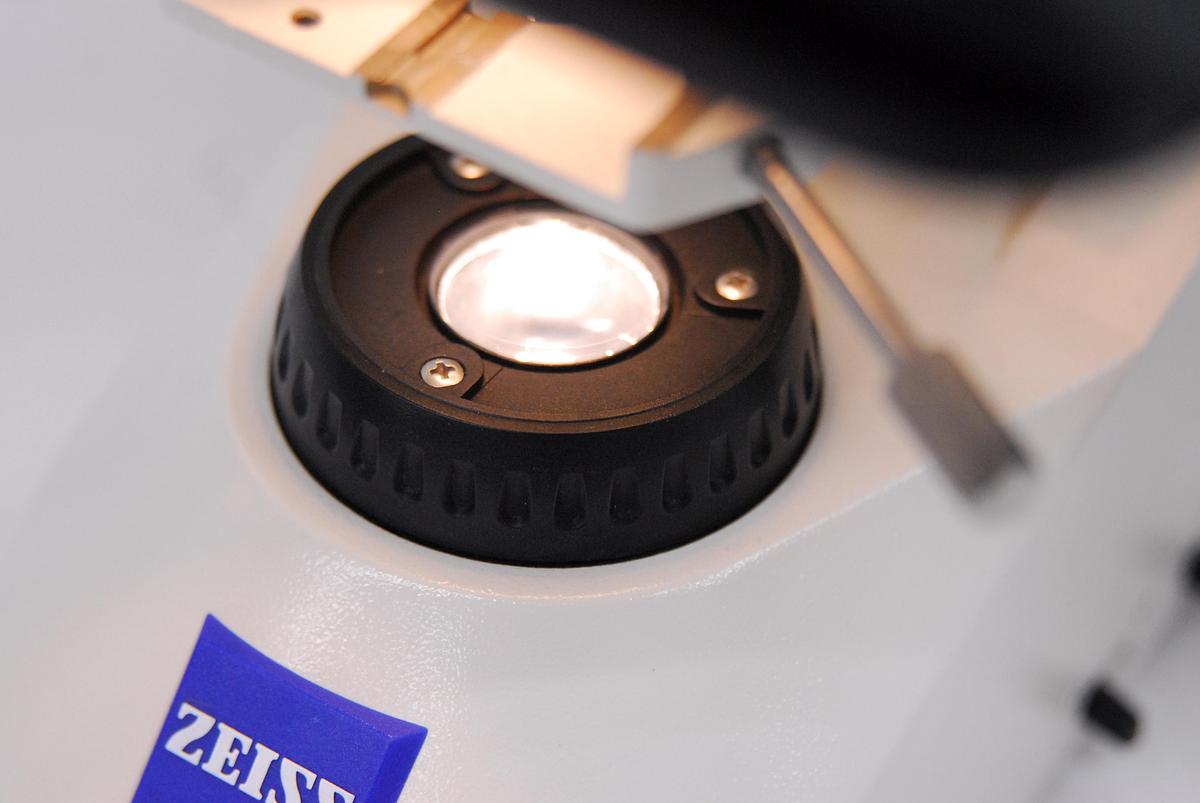 Used Zeiss 1156-700 Axioskop 40 FL Microscope Stand