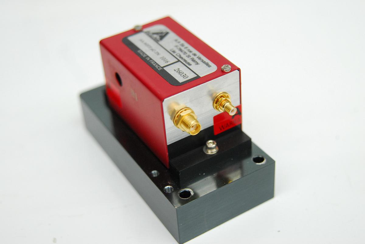Used AA Opto-Electronic MOD6C-B4DB2510k410k-3070SA-VIS AOTFnC-VIS-TN 1105 Modulator
