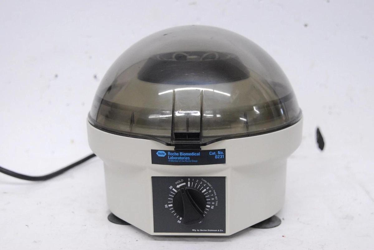 Used Clay Adams 420225 Compact II Centrifuge (Roche 0231) W/ 6-Place Rotor 3200 RPM
