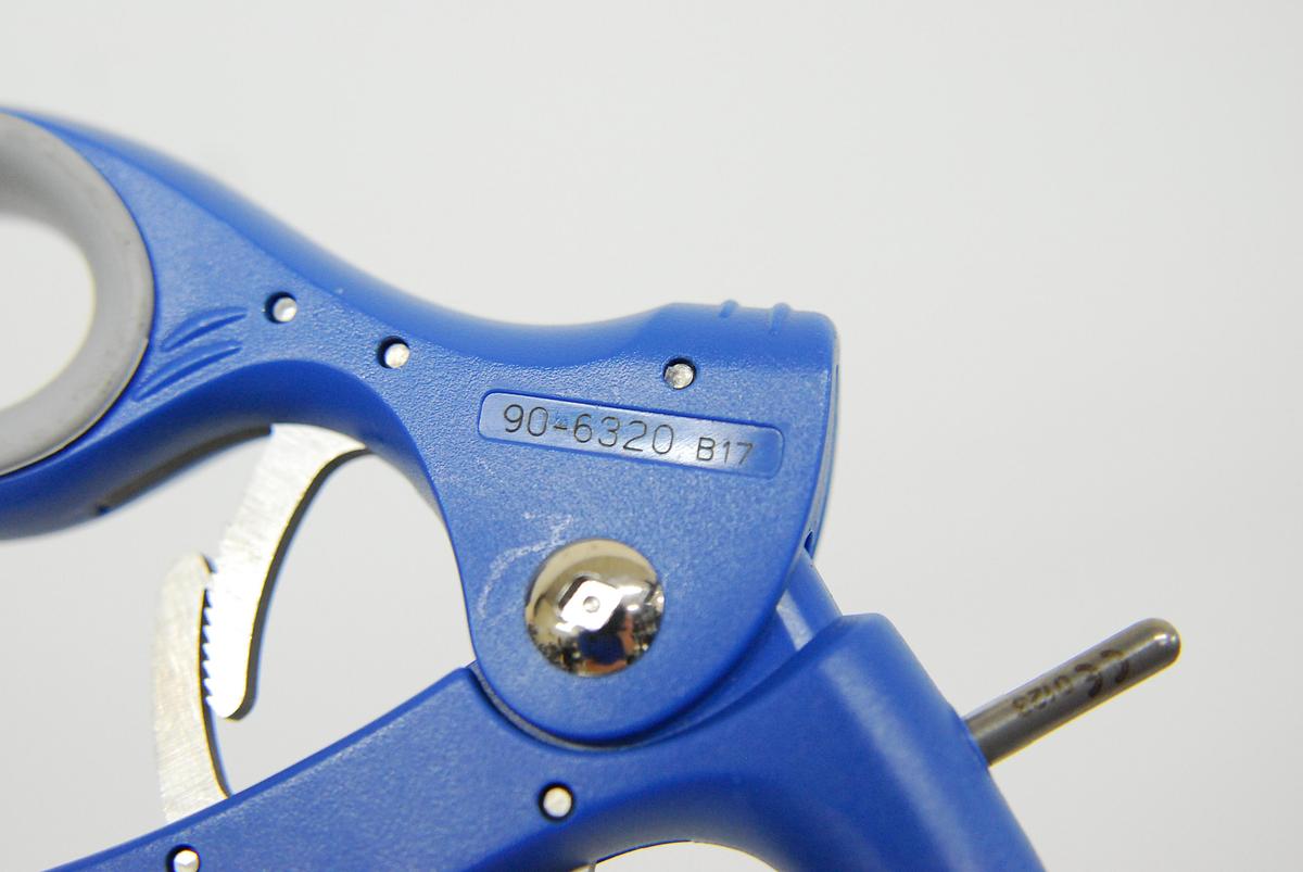 Used Snowden Pencer 90-6320 Bullet Nose Grasper