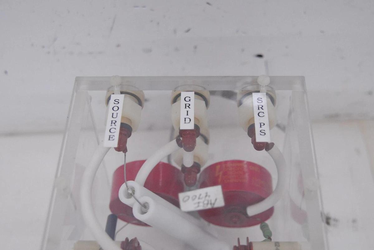 Used Applied Biosystems 4335073 Isolated DE Box 4326166 (4800 MALDI TOF/TOF)