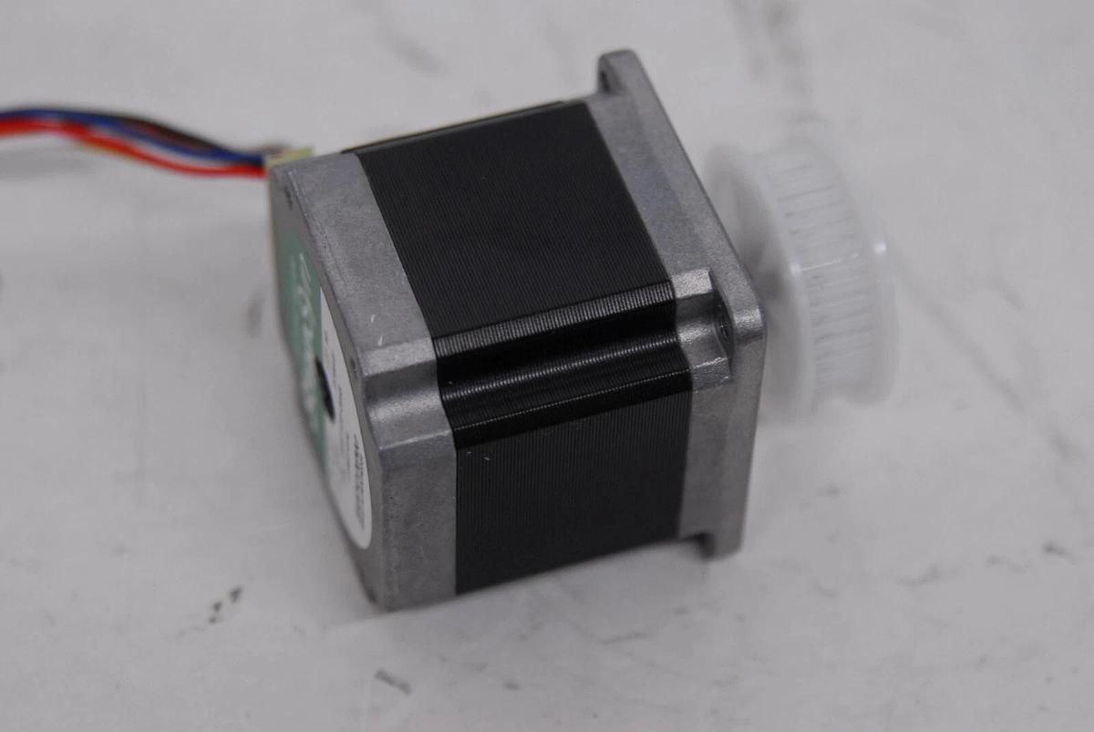 Used Sanyo Denki 103H7123-0655 Stepper Motor (FujiFilm LAS-3000)