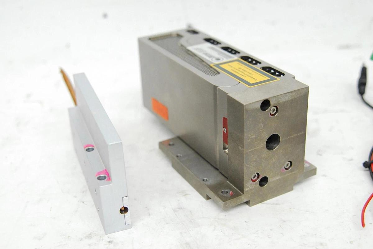 Used Toptica iBEAM-405-040-CZ-1V1 Compact Diode Laser (405nm,40mW) - LSM 510 Laser