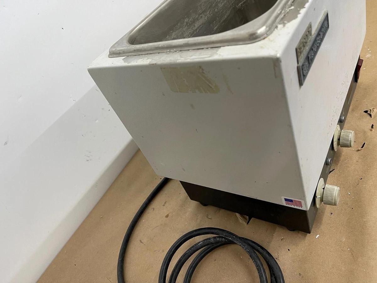 Used Fisher Scientific 5 Liter Water Bath 115V - Tested