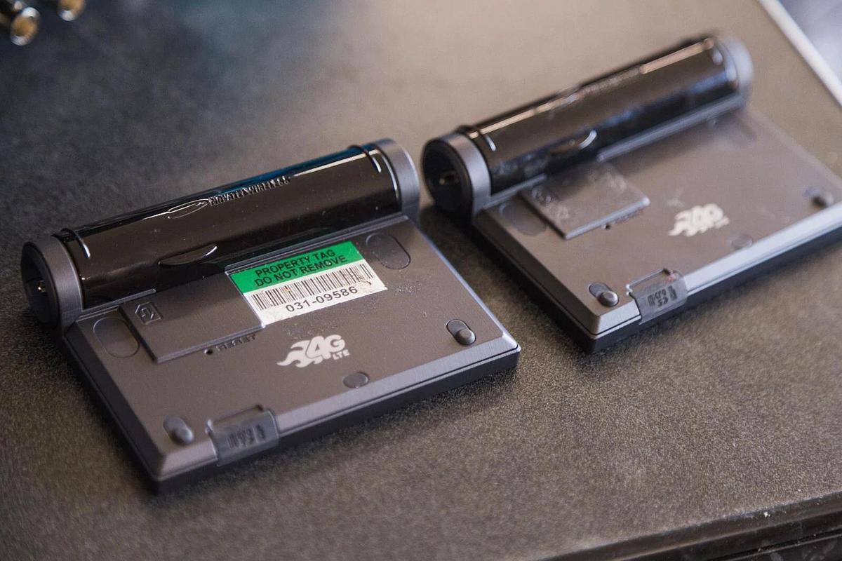 Used (AT&T)NOVATEL 5792 LIBERATE 4G LTE HOTSPOT MIFI WiFi MOBILE MODEM - Lot of 2 649496018481