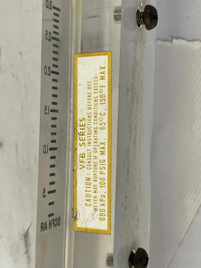 Used Series VFB Series Acrylic Flowmeter 0.5 to 3 SCFH AIR