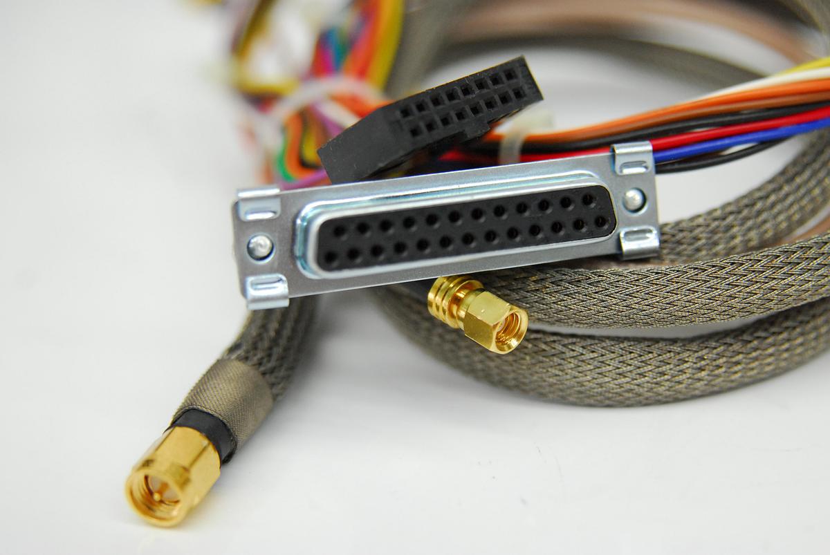Used AA Opto-Electronic MOD6C-B4DB2510k410k-3070SA-VIS AOTFnC-VIS-TN 1105 Modulator