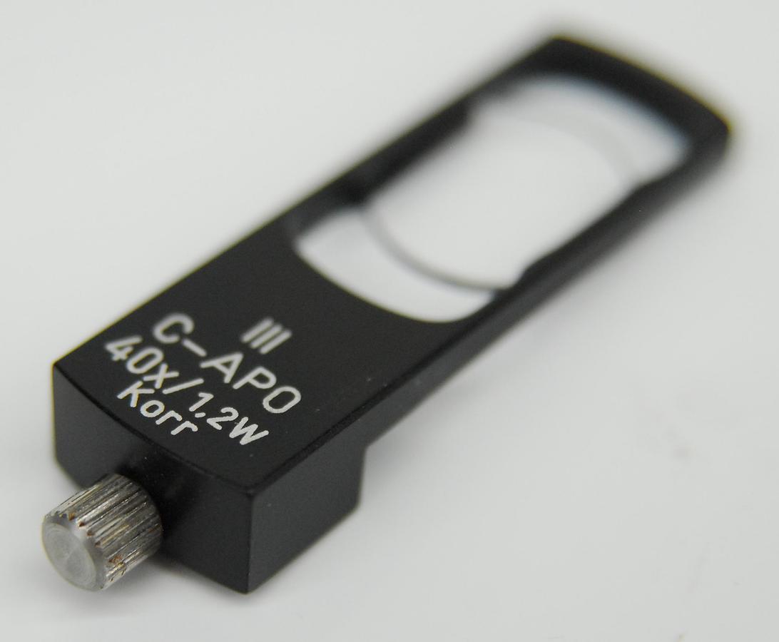 Used Zeiss 444460 DIC Prism III C-APO 40x/1.2W Korr (Axioplan 2 Imaging)