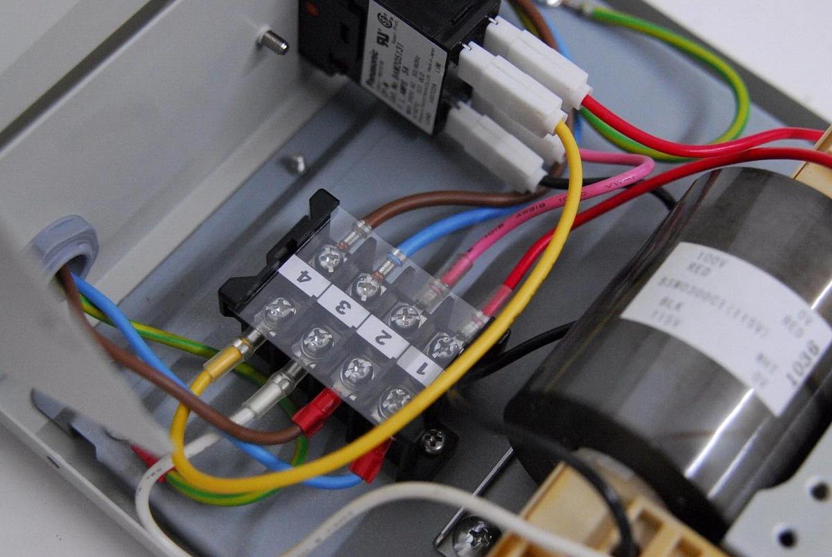 Used Sanyo MCOK-5TR Power Supply 110-120VAC 60Hz 3A from MCO-5AC(IS) Incubator