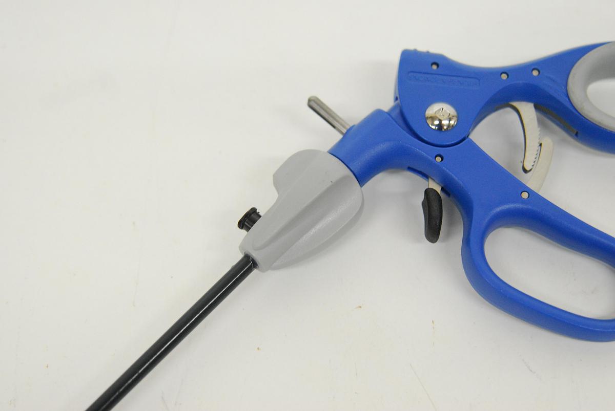 Used Snowden Pencer 90-6320 Bullet Nose Grasper