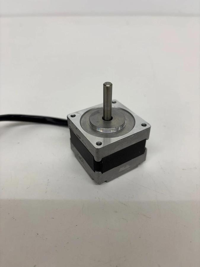 Used Vexta PX533M-A-C17 Stepping Motor 5 Phase 0.36 Degree