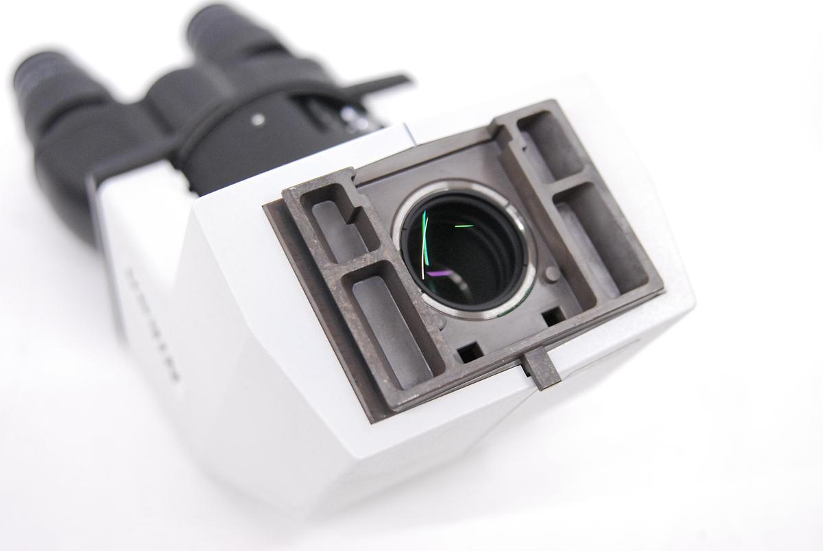 Used Nikon T-TD Binocular Tube D Microscope Head W/ CFIUW 10X/25 Eyepiece Set (TE2000)