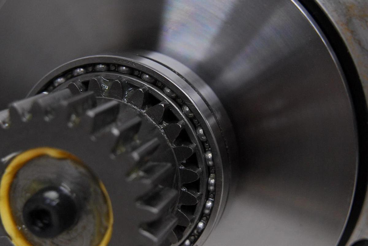 Used Kawasaki Sanyo Denki P80B22450LCX2A BL Super Servo Motor / 60490-1032RON Encoder