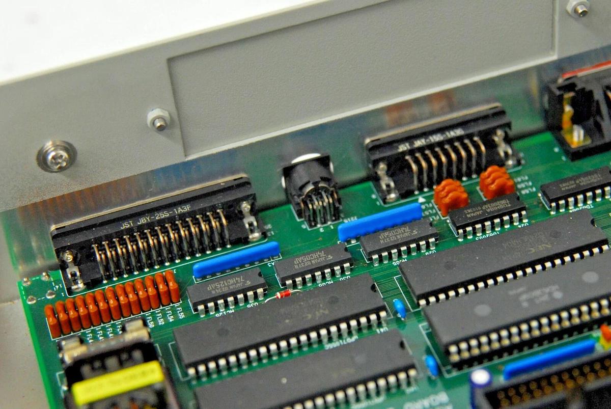 Used Shimadzu UV-1700 - CPU X148 206-55200-91 206-55201B CPU Board