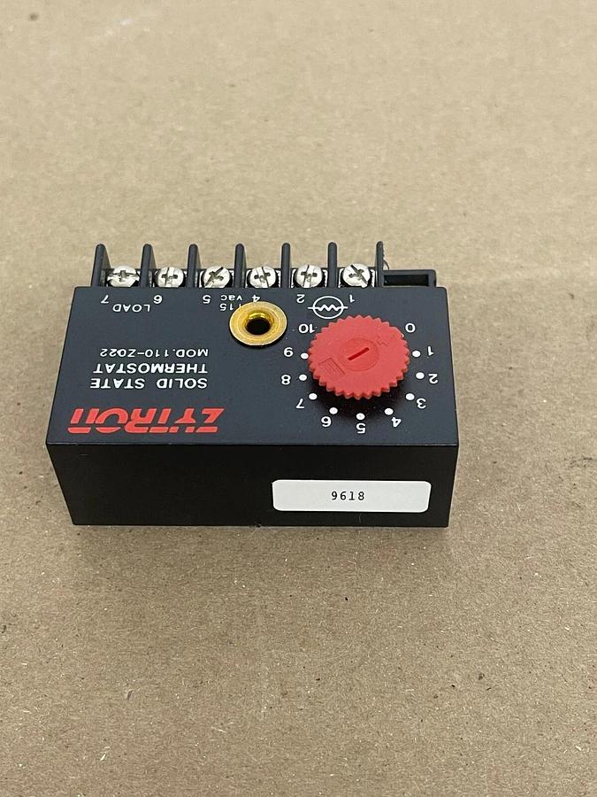 Used Zytron Mod. 100-Z022 Solid State Thermostat