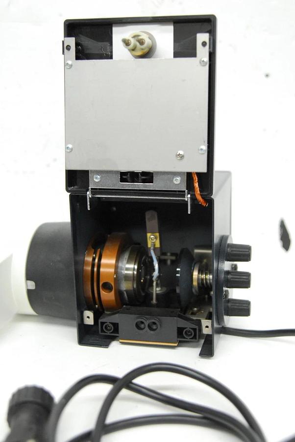 Used Leica 307-072.058 Hg 50W LH-106z Lamp Housing W/ DM IL Fluorescence Port Mount