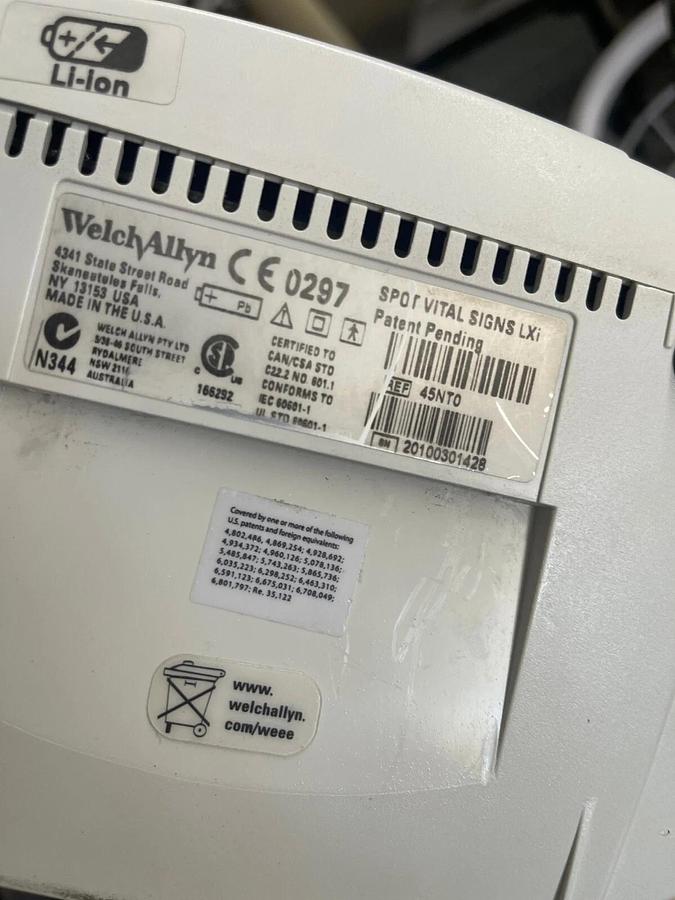 Used Welch Allyn 45NTO Vital Signs Spot LXi Patient Monitor W/ Stand
