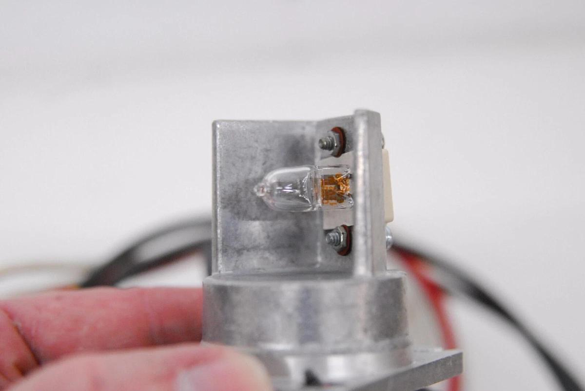 Used Beckman DU640i - Light Source Housing 514366 514442 W/ Lamps