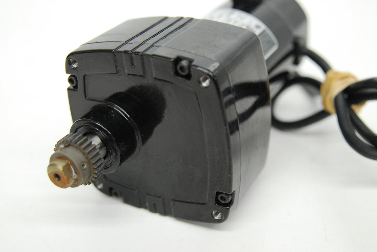 Used Bodine 0199 24A2BEPM-D5 1/29 HP 450:1 Parallel Shaft DC Gearmotor