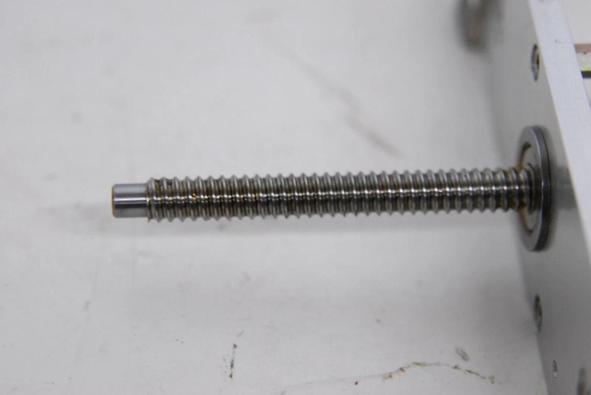 Used Sanyo Denki 103H548-0440 StepSyn Stepping Motor (QIAGEN BIOROBOT EZ1)