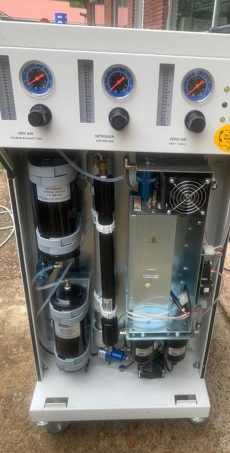 Used Parker Balston Source 5000 LC/MS Gas Generator (LCMS-5000NA Tri-Gas Generator)