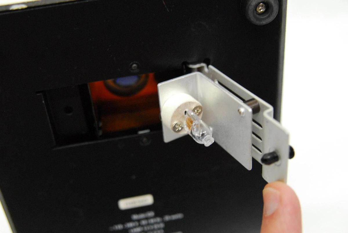 Used Labomed CX L Binocular Microscope W/ 4/10/40/100x Semi Plan Achro Objectives