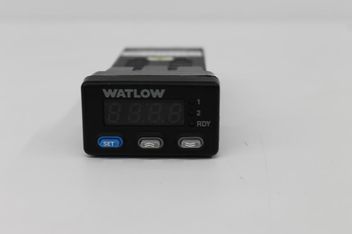 Used WATLOW 935A-1CD0-000G Temperature Controller