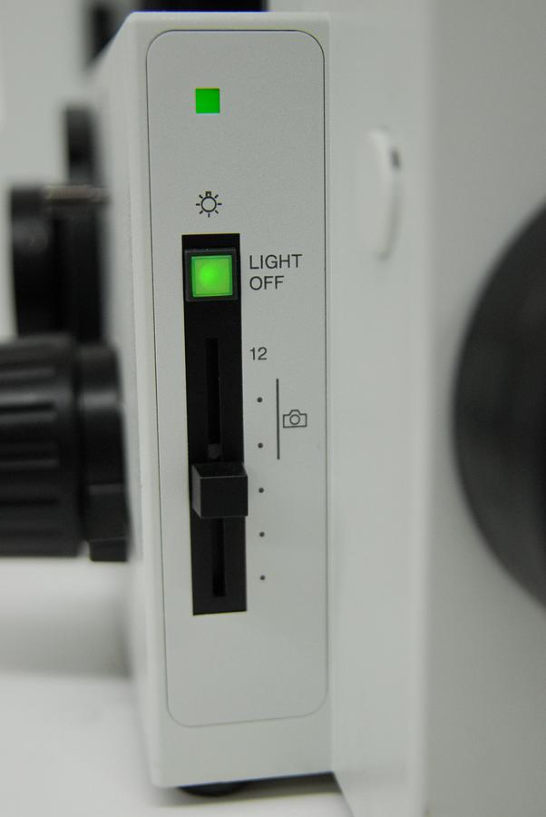 Used Olympus IX70 IX70-S8F2 Inverted Microscope Base - Working