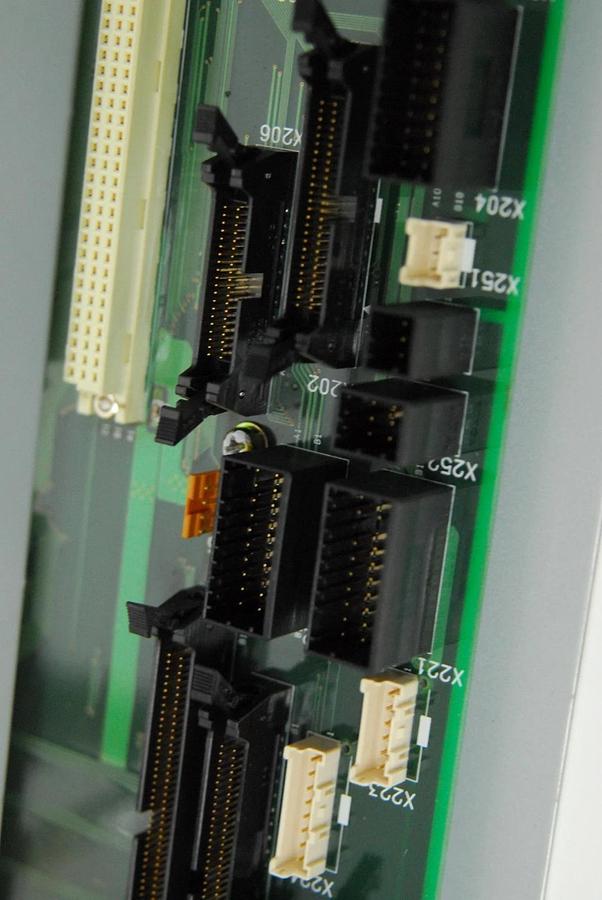 Used Kawasaki 1KX-55 Robotic Control Rack/Backplane (ZZX130L,D32F-A001)