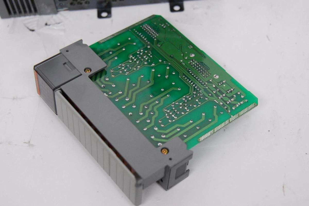 Used AB SLC 500 1746-A4 4-Slot Rack, 1747-L511 CPU, 1746-IA16, 1746-OW16, 1746-P1