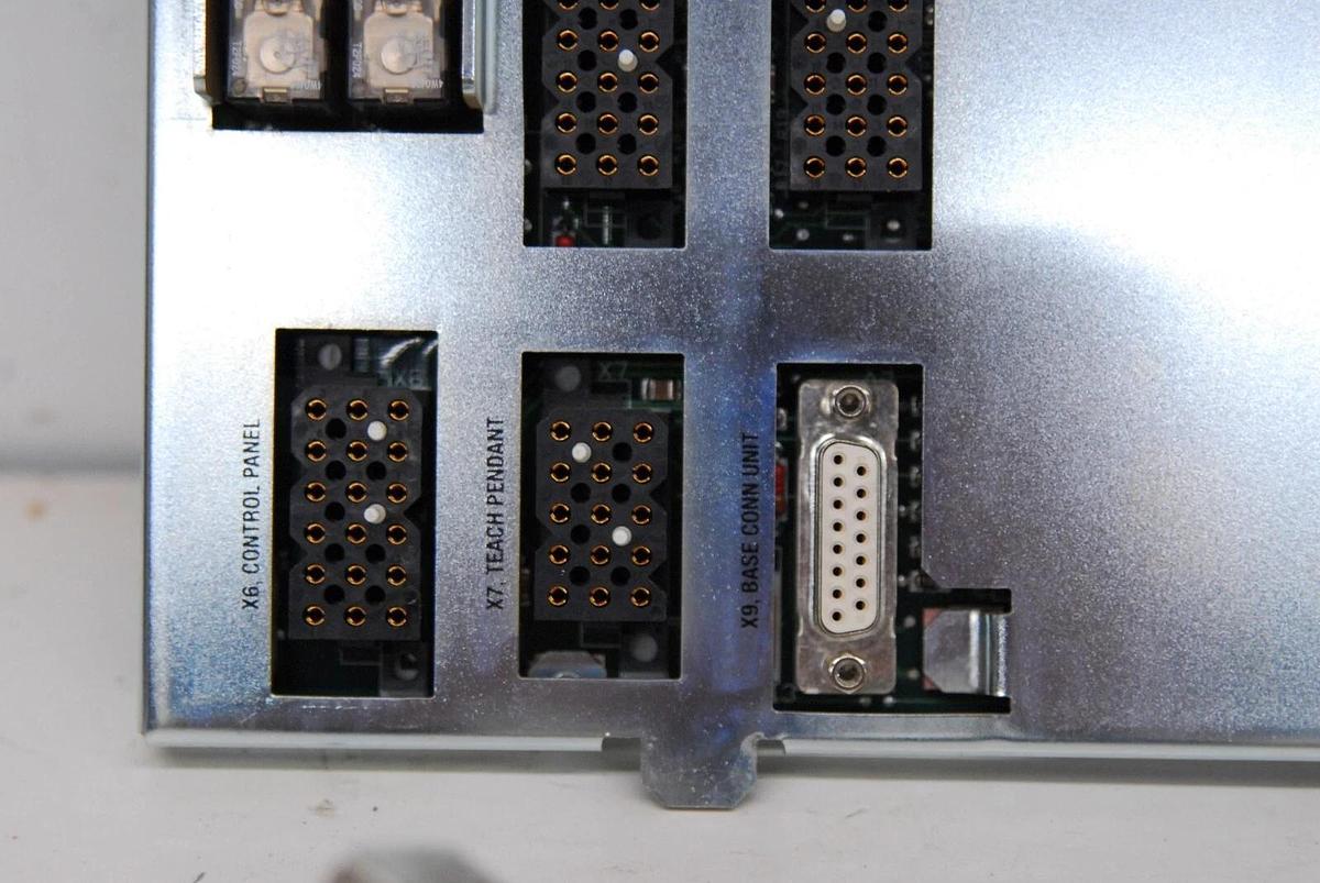 Used ABB DSQC 509 3HAC5687-1 Base Panel Connection Unit W/ 3HAC5518-1 Cable