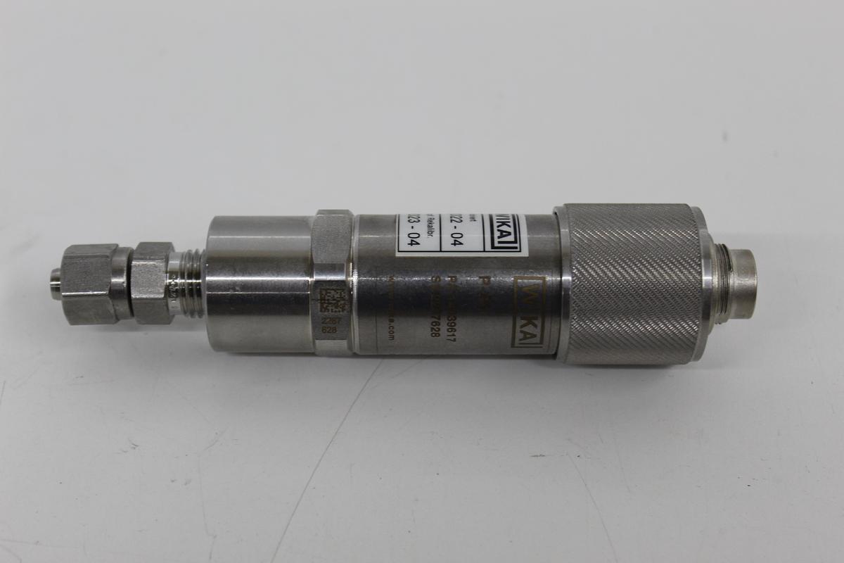 Used WIKA P-30 14039617 Precision Absolute Pressure Transducer 0-30 PSIA 0-10V