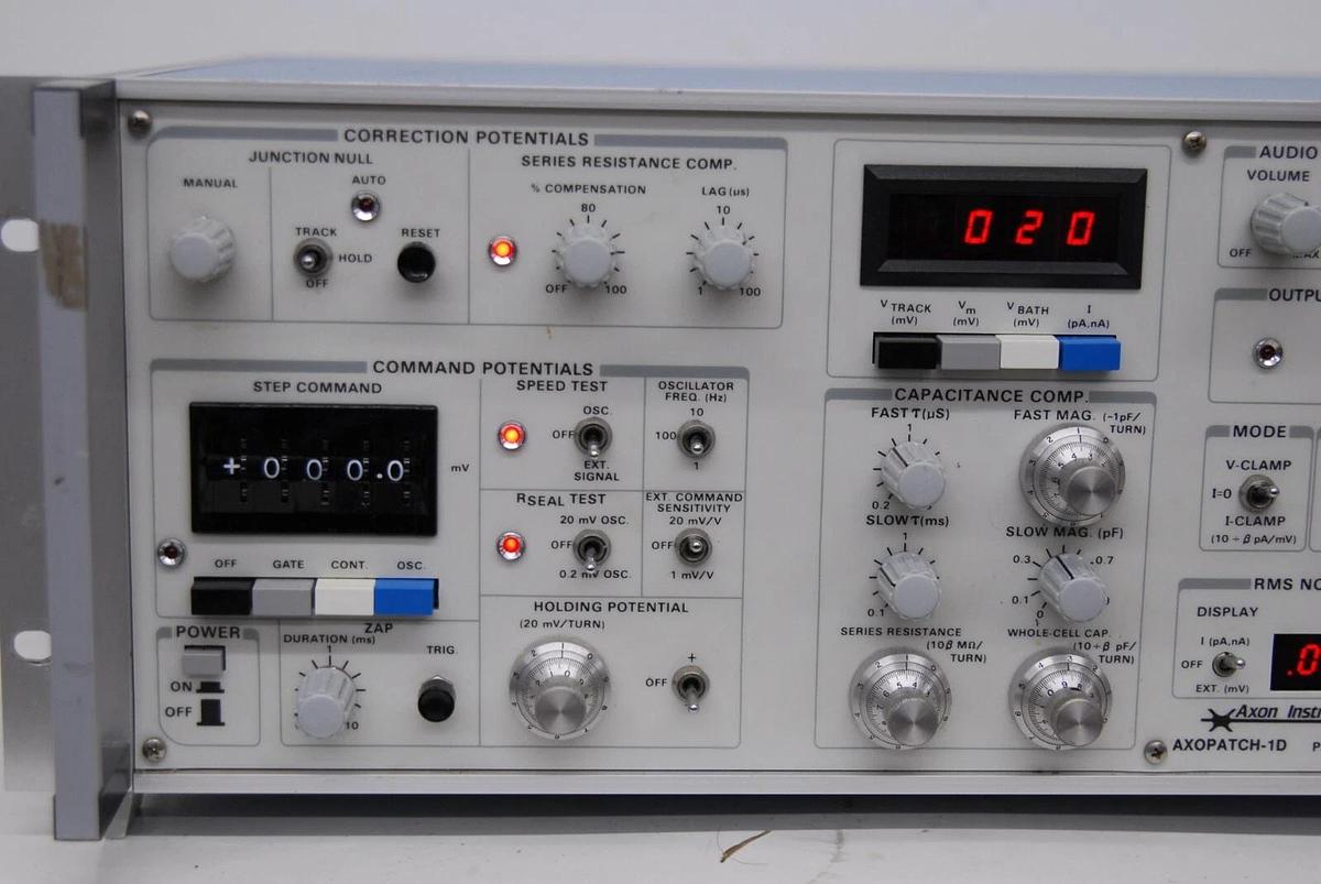 Used Axon Instruments AXOPATCH-1D Patch Clamp Amplifier - READ DESCRIPTION