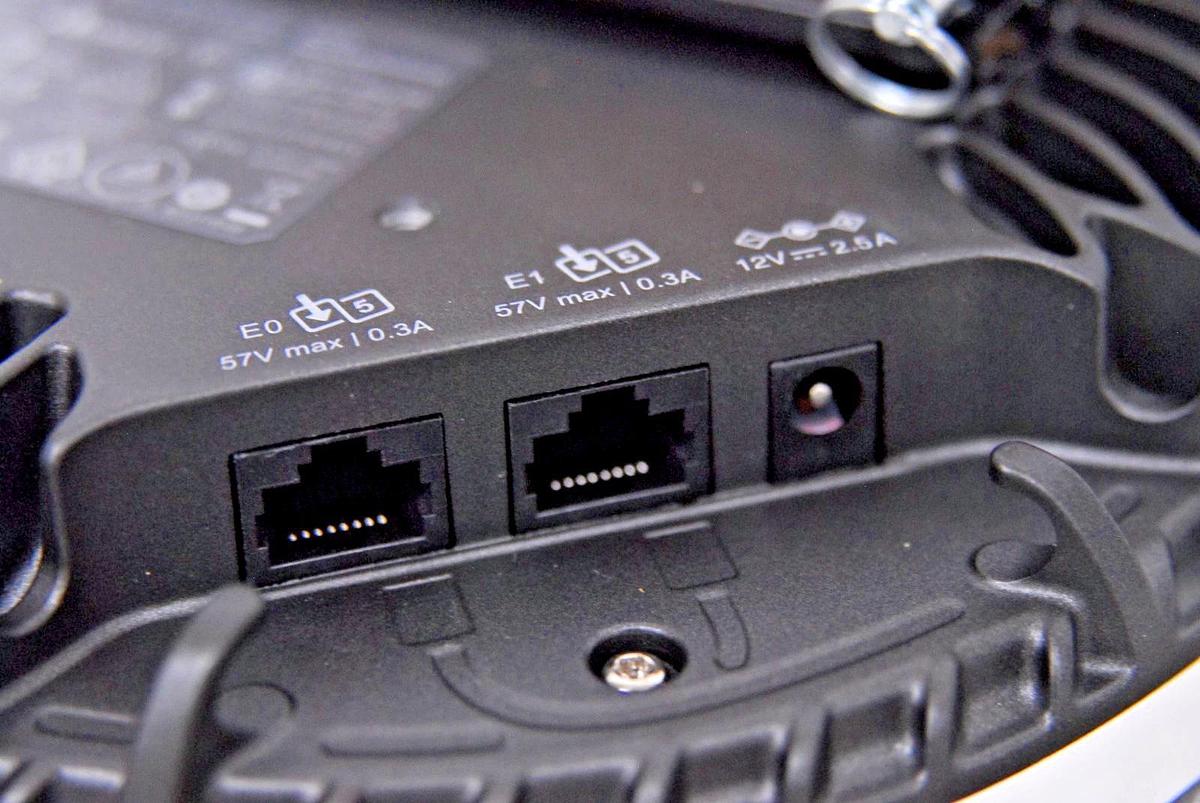 Used HPE R7J28A APIN0635 Aruba AP-635 (US) Wi-Fi 6E Internal Antennas Campus AP