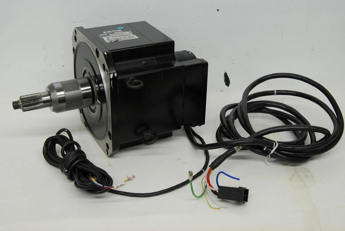 Used Kawasaki Sanyo Denki P80B22450LCX2A BL Super Servo Motor / 60490-1032RON Encoder