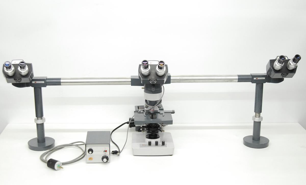 Used AO American Optical One-Twenty Teaching Microscope W/ 4x 10x 40x 100x Objectives, Power Supply, MORE