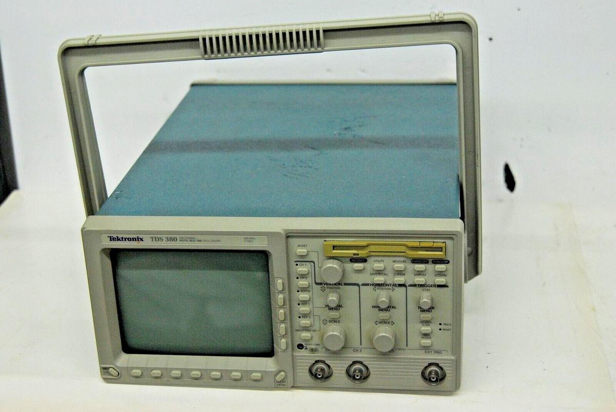 Used Tektronix TDS380 400 MHz, 2 Channel Oscilloscope