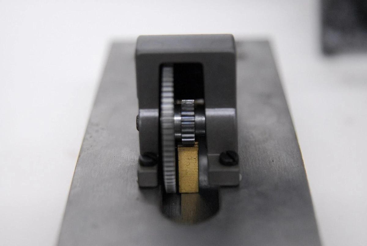 Used Zeiss Jena Jenaval Jenalumar - Focusing Shoot Coarse Fine Focus Assembly - Metal