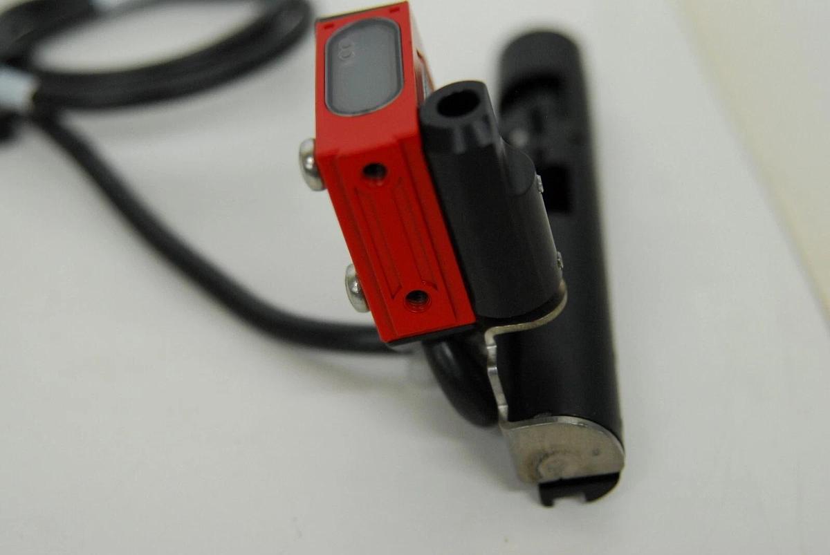 Used Leuze 50105421 BCL 8 SN 492 BHAM Reader Sensor (QIAGEN QIAsymphony SP)