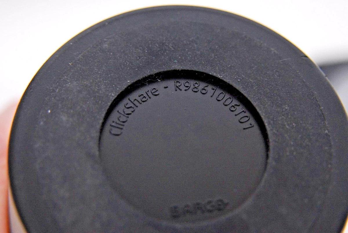 Used Barco ClickShare CSE-200 R9861520 W/ 4 Buttons, Button Holder - Read Description