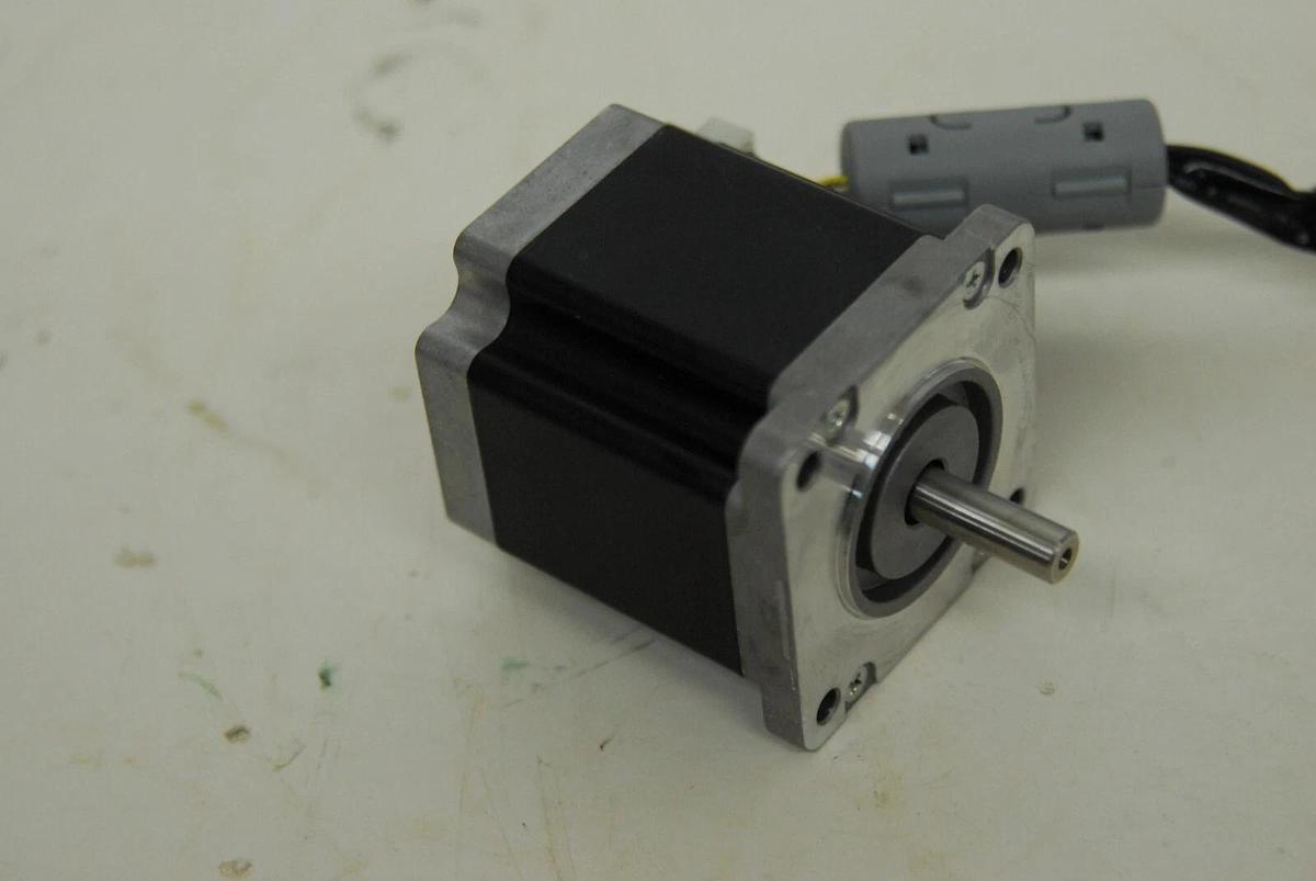 Used Oriental Motor PV267-02A 2-Phase Stepper Motor