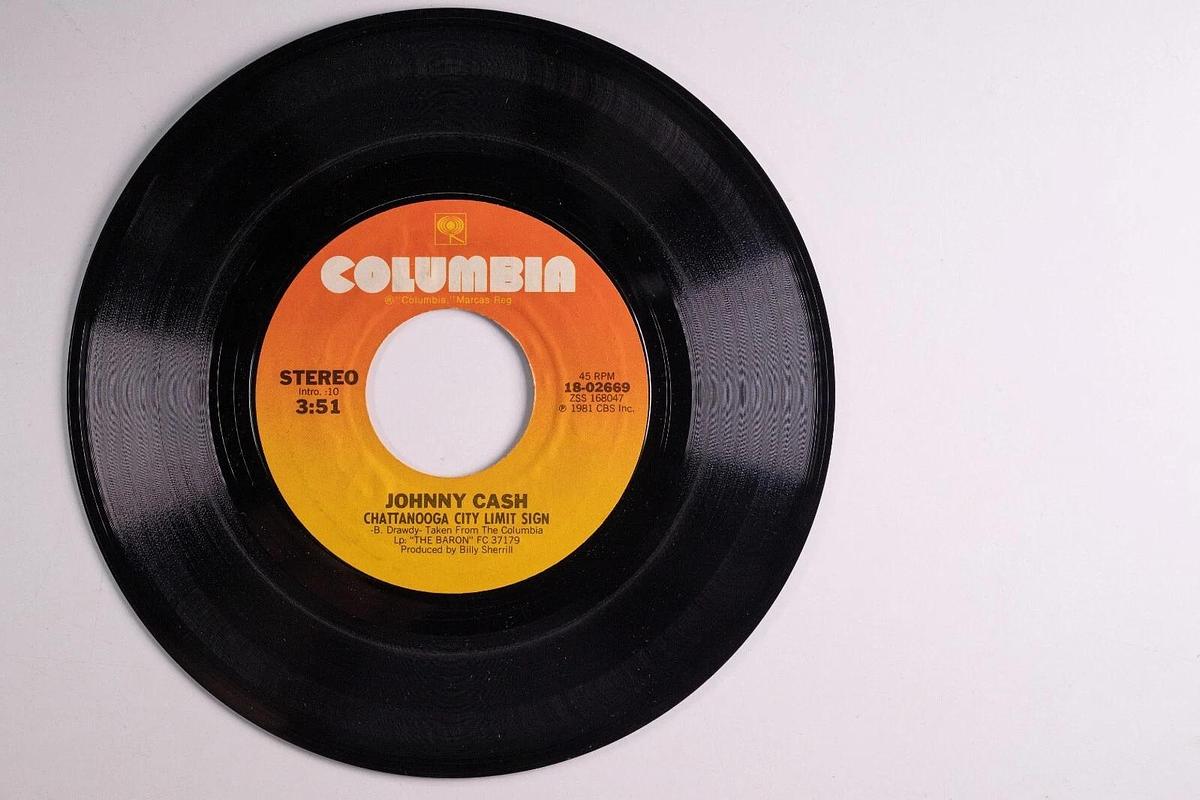 Used Johnny Cash 45 Record Lot of 5 With 33 Special Coin Operator Release