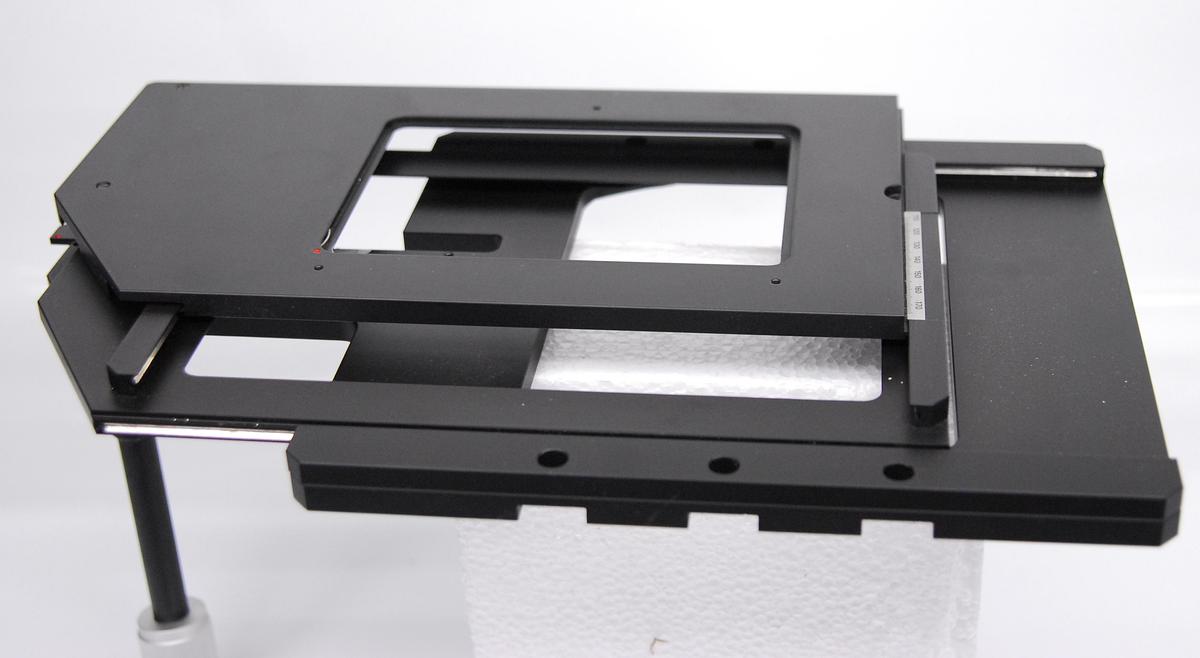 Used Zeiss 1005-834 Mechanical Stage R/L 130x85 W/ Mounting Screws - Axiovert 200M