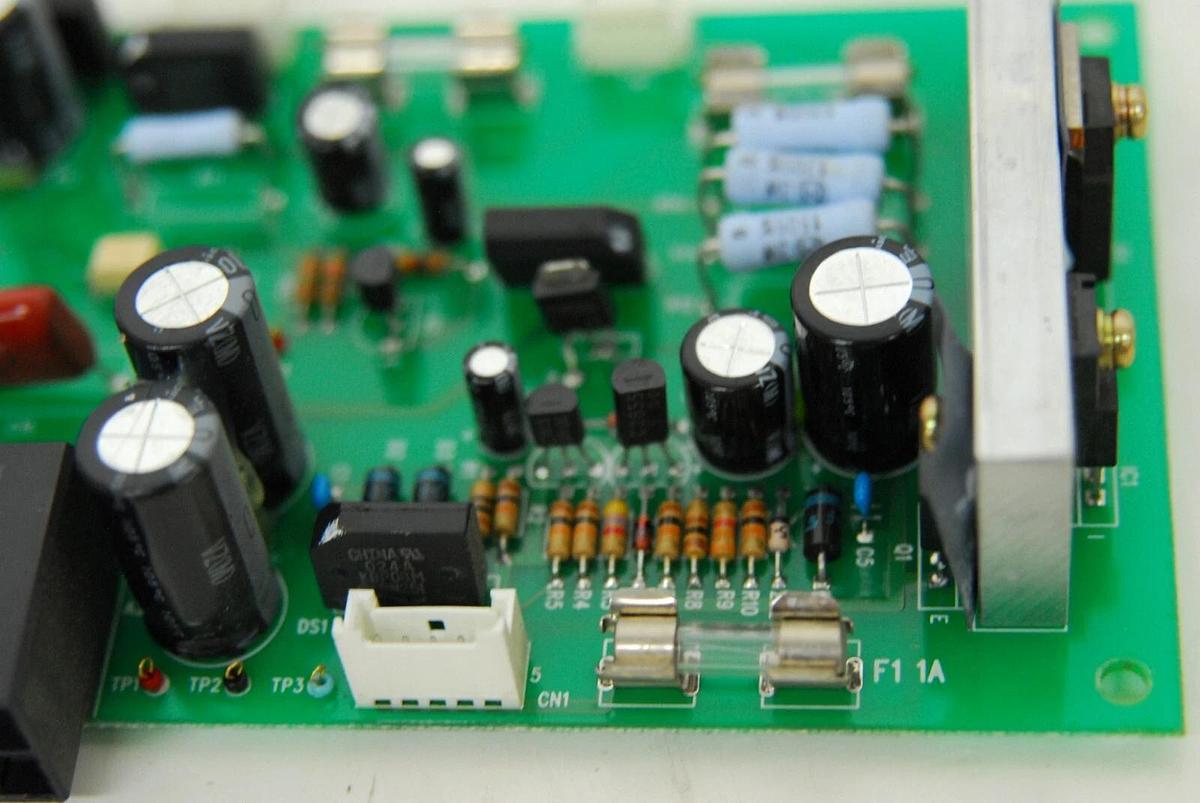 Used Mitsubishi 96041P300D-5 Circuit Board (RA-90 Wire EDM)