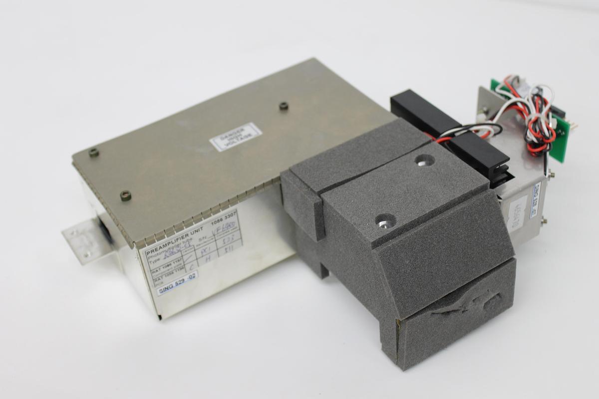 Used Perkin Elmer 1086-3307 Preamplifier Unit w/ Tube