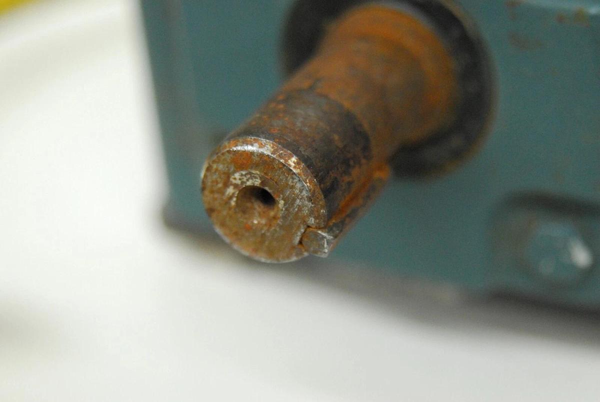 Used Reliance P56X1337T-YZ Duty Master AC Motor W/ Dodge Tigear MR94755 Gear Reducer