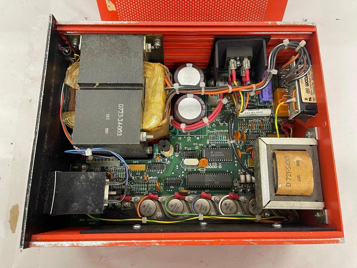 Used Leybold - Heraeus 150/360 TURBOTRONIK NT 85472-1 Turbomolecular Pump Controller