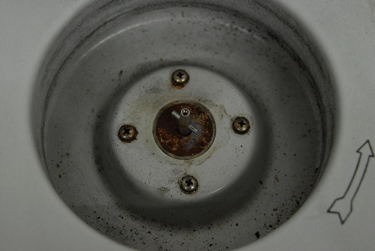 Used Fisher Scientific 235C Micro Centrifuge