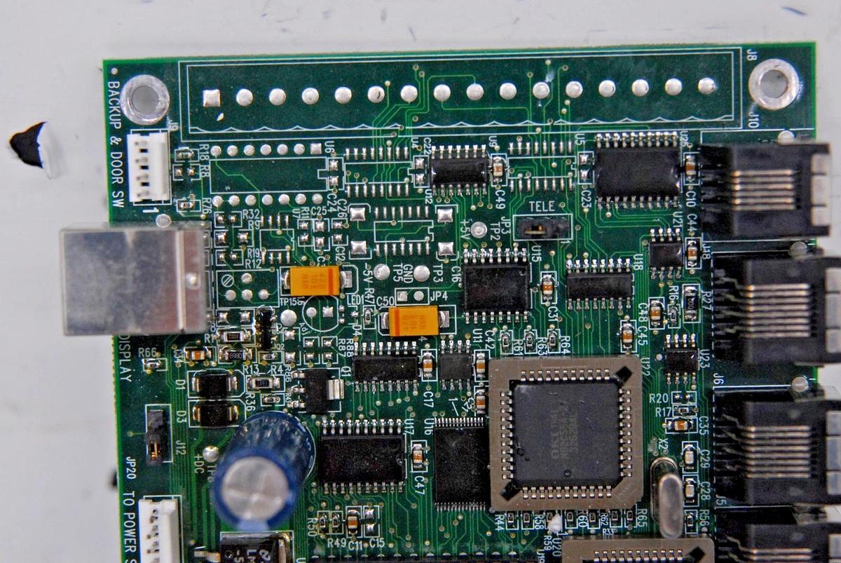 Used Kendro Laboratory 304864 H05 H06 H07 Refrigerator Control Board