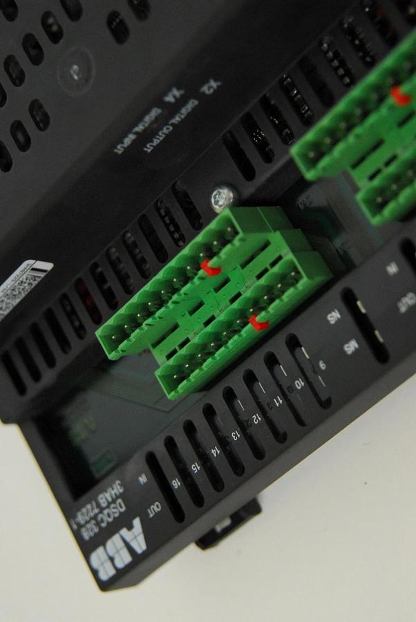 Used ABB DSQC 328 3HAB7229-1 Digital I/O Relay Module